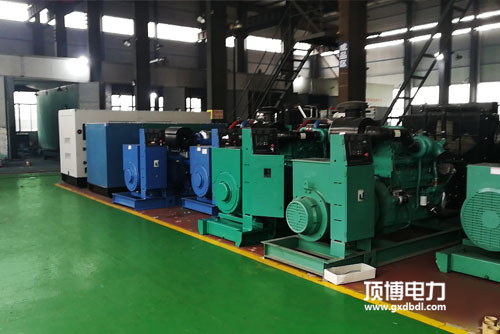 數(shù)據(jù)中心全自動柴油發(fā)電機組用哪個品牌好？推薦康明斯或玉柴