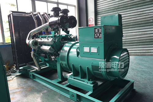 機(jī)油過多有哪幾種損害，應(yīng)加多少柴油發(fā)電機(jī)機(jī)油適宜？