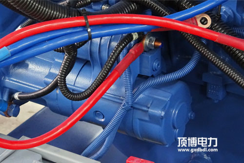 帕金斯發(fā)電機組機油里有水？高手的3種方法處理！